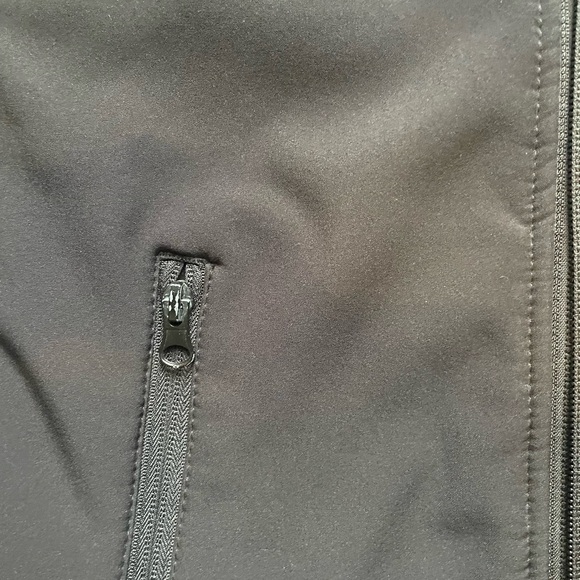 Black windstop jacket. Youth small - Picture 4 of 9